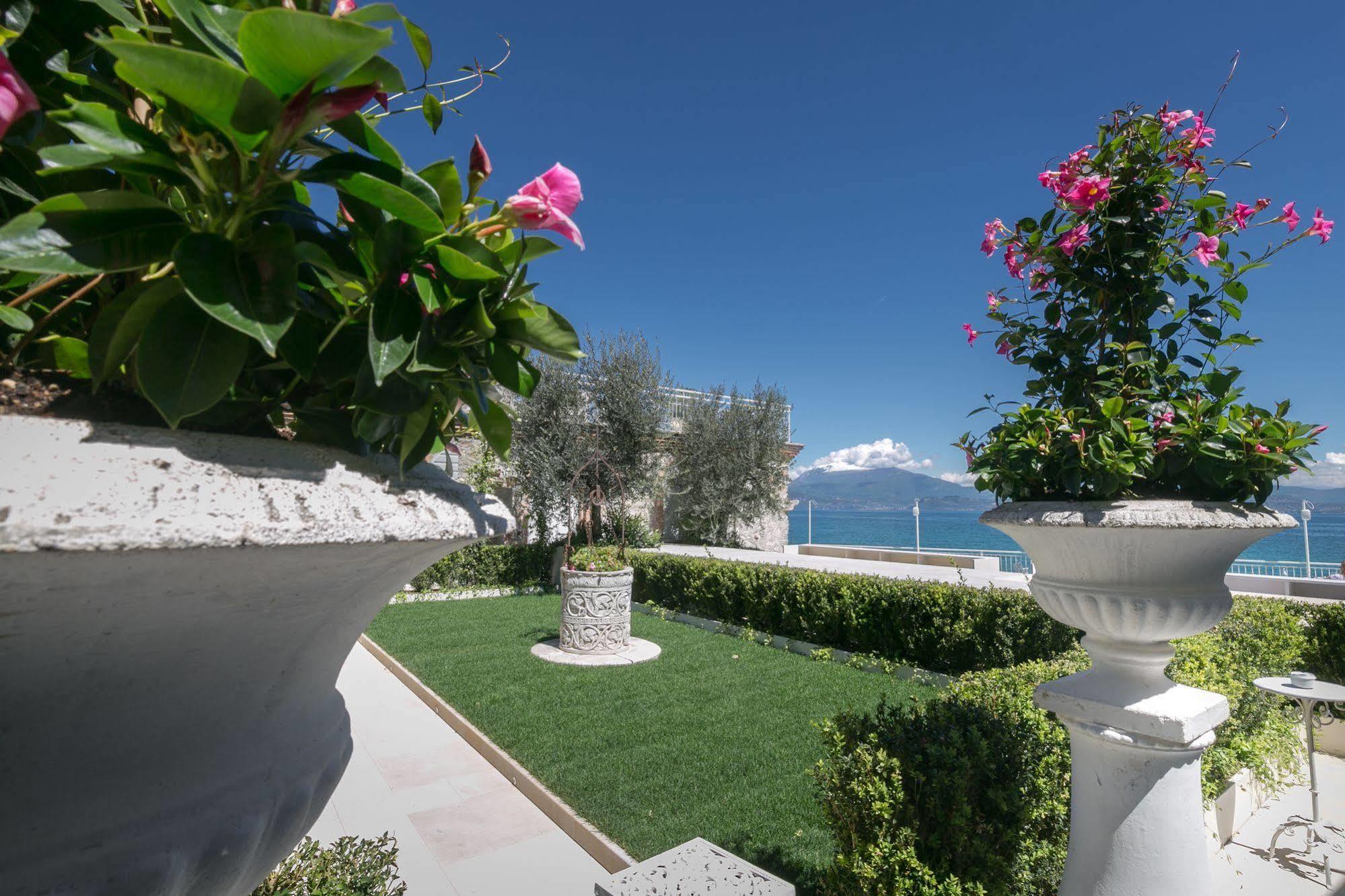 Relais La Speranzina Hotell Sirmione Exteriör bild