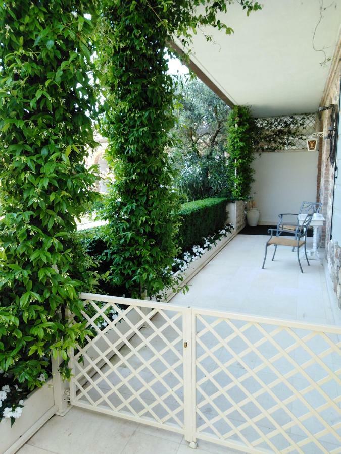 Relais La Speranzina Hotell Sirmione Exteriör bild